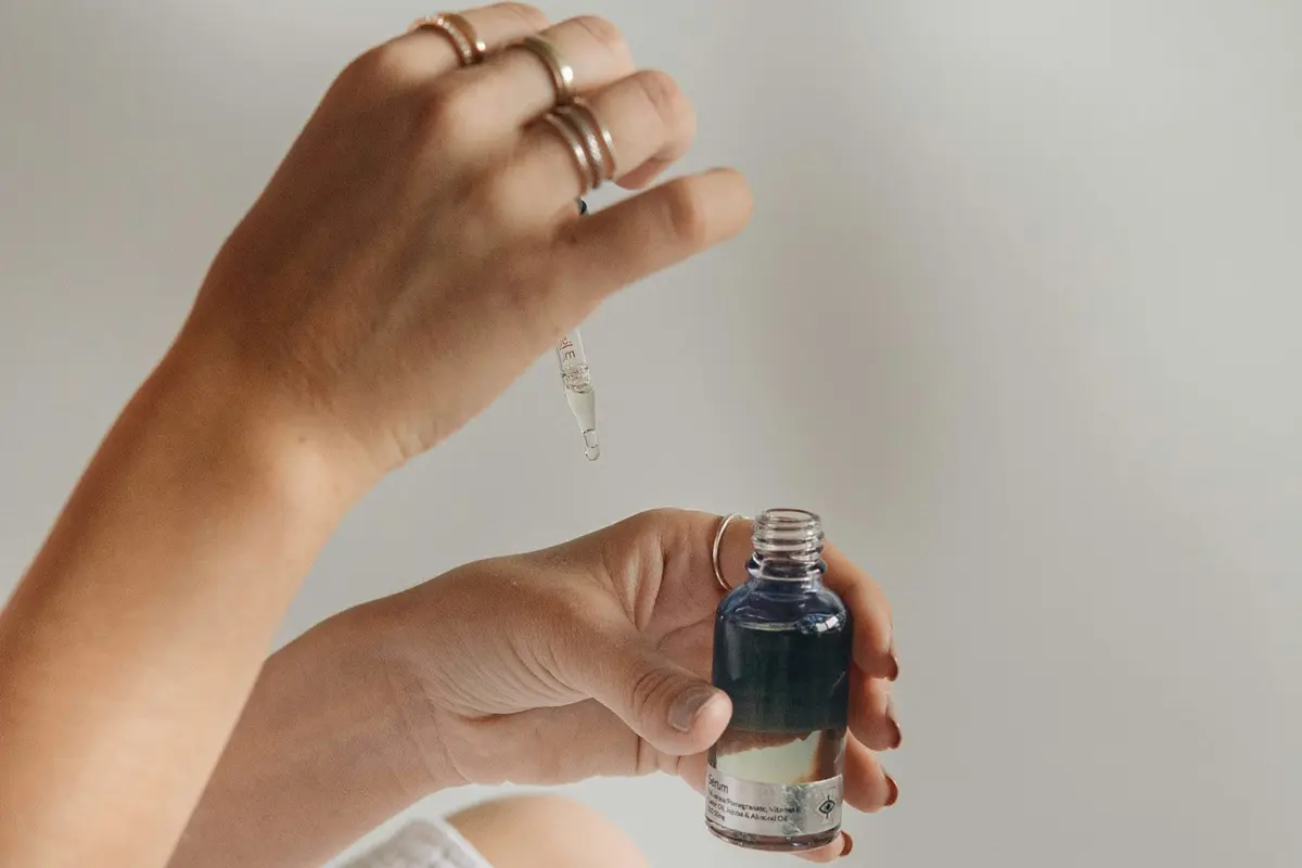 Back acne treatment products: what to look for and what to avoid